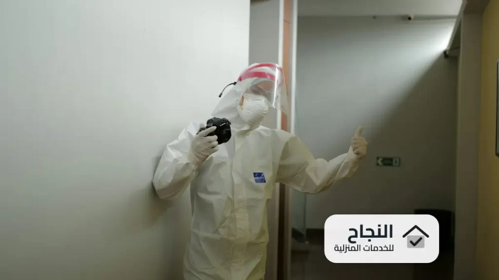 فني رش مبيدات
